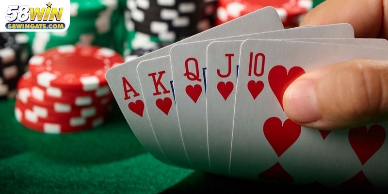 Poker hands là gì? Thùng phá sảnh là tay bài mạnh nhất trong Poker